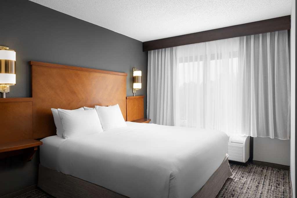 Hyatt Place Sterling Dulles Airport North Phòng bức ảnh